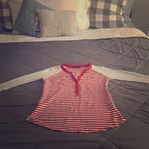 3/4 sleeve red white grey Express tee